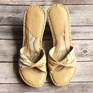 Born Tan Women's Sandals